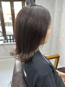 リアン(Lien) シークレットハイライト×アッシュグレー/耳掛けOK/外ハネボブ