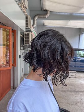 ニクラ ザ ブリンク(NICLA the blink) ミディアムパーマ/ウェーブパーマ/ボブパーマ