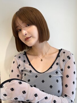 ガーデンヨコハマ(GARDEN YOKOHAMA) 切りっぱなし　ミニボブ　前髪なし　ヘーゼルグレージュ　内巻き