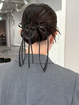 ロイオブジゼル(roi of GiseL) ヘアアレンジ カチモリ お団子 リボンアレンジ お呼ばれ 20代