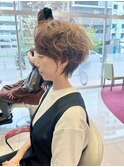 earthショートレイヤーボブミルクティー丸みショートボブ