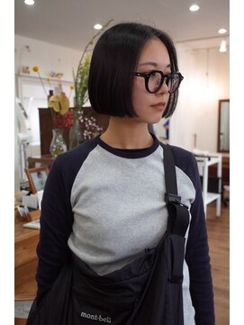 ムク(Muku) 上品で大人っぽい内巻きボブ