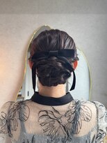 エレ('ele) 王道シニヨンヘア