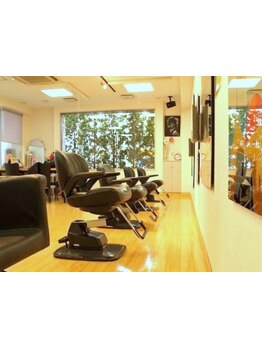 入園前のお子様から、シニア世代まで！老若男女問わずいつでも気軽にお越し頂ける地域密着サロン♪