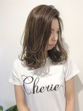 ナナバイロッカ(nana by rocca) かきあげバングで鎖骨ミディアムヘアな髪型