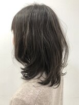 クオーター(QUARTER) 毛先ワンカールミディブラウンベージュ大人女子アッシュ