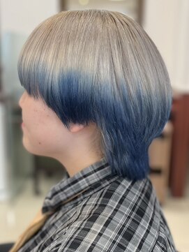 ヘアークリアー 春日部 ホワイトベージュ×ブルー/人気韓国風ヘアー/色落ちも楽しめます