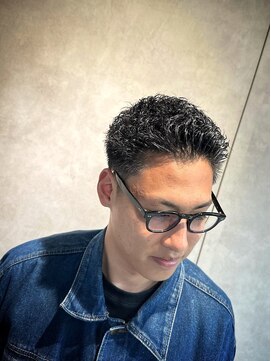 ボズ(Boz) 無造作パーマショートスタイル