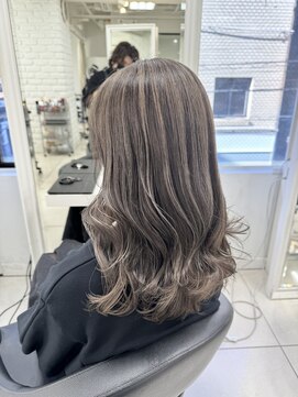 アッシュ 吉祥寺店(Ash) 吉祥寺/脱白髪染め/白髪ぼかし/白髪染め卒業