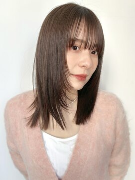 ローネス(LONESS) ブラウンベージュ/レイヤーカット/顔まわりレイヤー