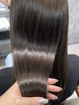 フォンド 津田沼(fond.) デザインカラー/レイヤーカット/ウェットヘア/オリーブベージュ