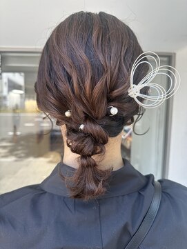 インビテーション(invitation) ミディアム・編みおろし・ローポニー・結婚式