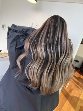 スキル 水戸(SKILL) ニュアンスカラー/バレイヤージュ/ゴールドアッシュ