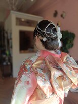 ザジ(ZAZIE)&nbsp;シニヨンで大人っぽく！