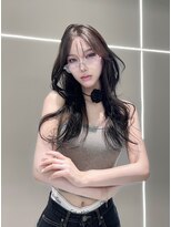 ジーナ 名駅(XENA.) 韓国オンニ/ヨシンモリ/レイヤーカット/グレージュカラー