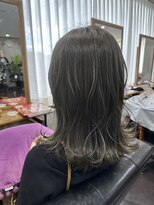 トゥーミー(to mee)&nbsp;【透明感】大人可愛い☆アッシュグレージュ【小松】