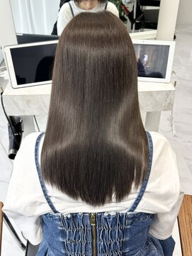 エレリー 名駅(EleRe) 髪質改善バイカルテ名古屋名駅ワンホンレイヤーカット