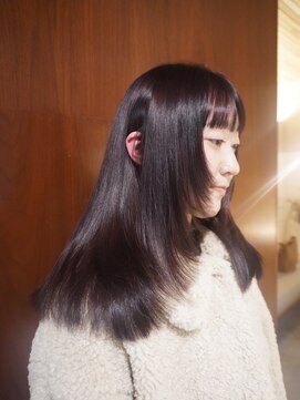 柔らかボルドーブラウン×顔周りレイヤーロブ