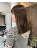 大人女性の上品な艶髪ミディアムストレート髪質改善美髪艶感