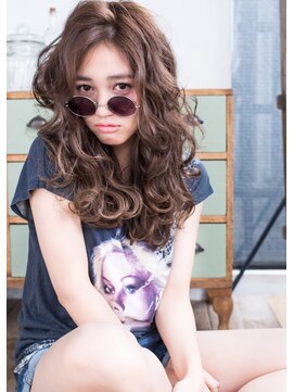 オーガスト ヘア ネイル(AUGUST hair nail) しっかりウエーブ　カジュアルパーマ　　【横浜】