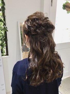 ルナアトリエ(runa atelier) 華やかハーフアップ＊