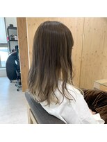 ルディー バイ ヘアーポケット(rudii by HAIR POCKET)&nbsp;グレージュ×インナーカラー