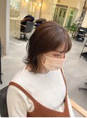 イヤリングカラー×切りっぱなしボブ