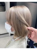 ボブ/ホワイトブロンド