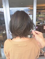 マリーインターナショナル 浦添店(MARIE INTERNATIONAL)&nbsp;外はねくびれボブ前髪ベージュハイライトグラデーション