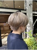 ベージュ×マッシュ