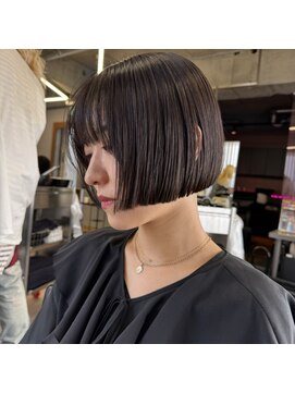 スリーエヌ(NNN) 女カッコイイボブ