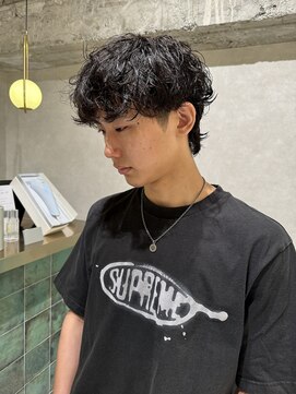 ゼスト リル 新宿(ZEST lill) 塩澤太一 シャドウパーマ マッシュパーマ くせ毛風 韓国風 新宿