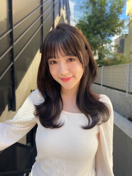 ザシー オモテサンドウ(The C) 20代30代40代ナチュラル大人可愛いレイヤースタイル