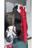 卒業式ヘアセットリボンヘアアレンジ黒髪ウェーブ巻き和装