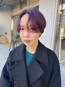 イン(in.) センターパート/おしゃれショート/ラベンダーカラー