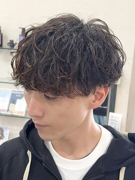 エヴァ(AVA) 波巻きパーマ ショート insta→@ava_yuta