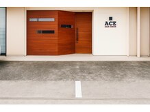 エース(ACE)の雰囲気（お店の前に駐車場あり♪）