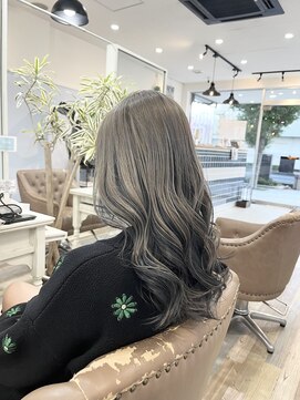 リゴレット 春日部東口店(RIGOLETTO) アンブレラカラー★ホワイトグレー