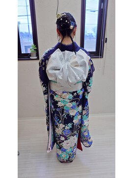 トラスト(TRUST) アップと着付け