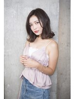 サロンドミルク 原宿(salon de MiLK)&nbsp;【salon de MiLK 原宿】外ハネウェーブ×柔らかアッシュ