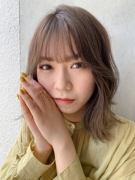 アンニュ(annuy) やわらか暗めベージュカラー♪