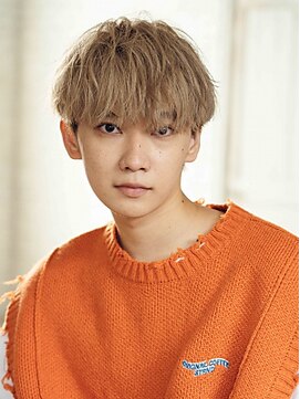 アデリタ(Adelita) パーマ風アレンジショート