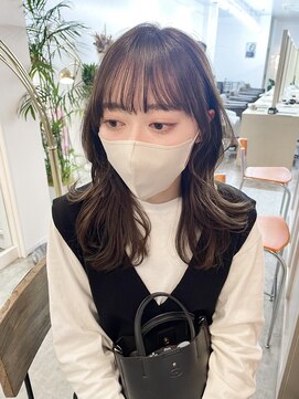 ロマーリ(LOMARLIE) くびれミディアムスタイル_似合わせデザイン