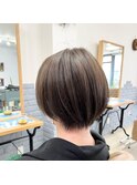ショートボブ