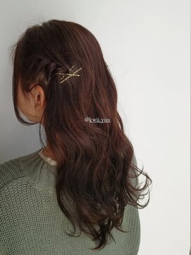 コークス 原宿 表参道(COKETH) ★ツイストハーフアップ。上品なおろし巻き髪サイドハーフツイン