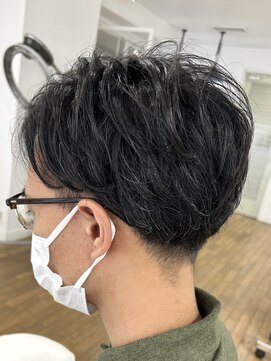 ヘッズ 本八幡店(HEADS) MEN'S HAIR センターパート ツイストスパイラル コンマヘア