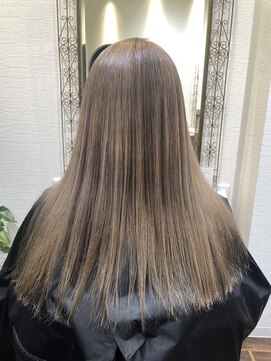 メレット(Meret) フォギーベージュ