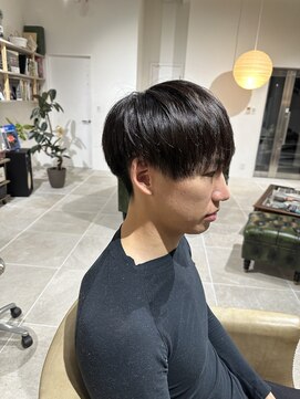 シラス(SiLasu) カットのみでキマルメンズ待つ