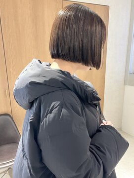 ラミエ バイ メルト 吉祥寺(lamie by melt) "久保田"切りっぱなしぷつっとミニボブ地毛風縮毛矯正