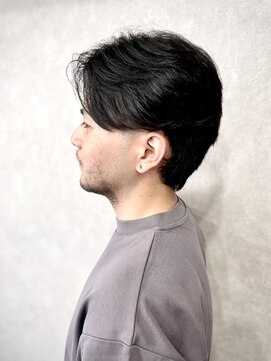 ダックス(DACHS) ツーブロック、テーパーフェード